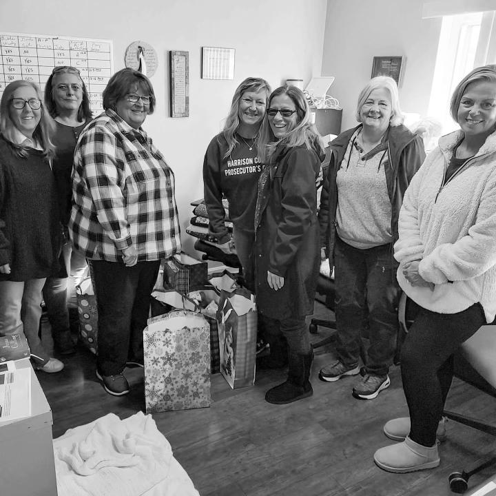 Volunteers at 4:34 Ministries